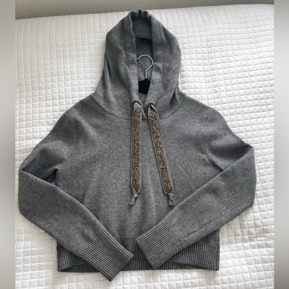 ZARA Knit hoodie top. Color grey. Size small